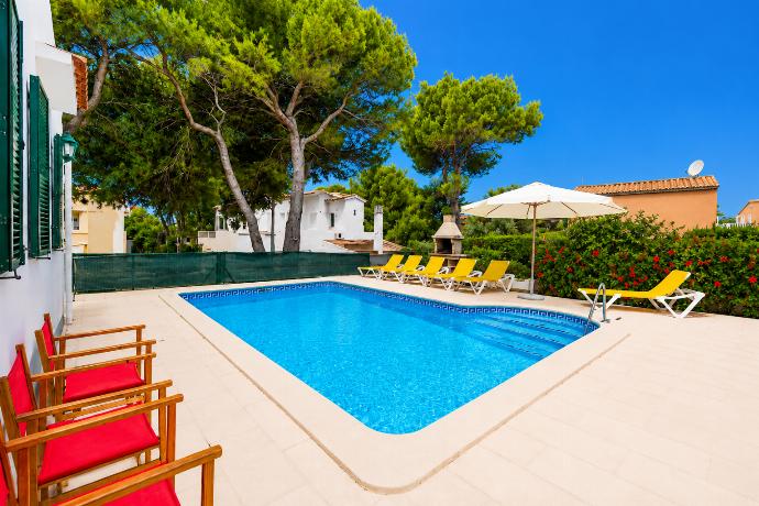 Private pool and terrace . - Villa Estrella . (Photo Gallery) }}