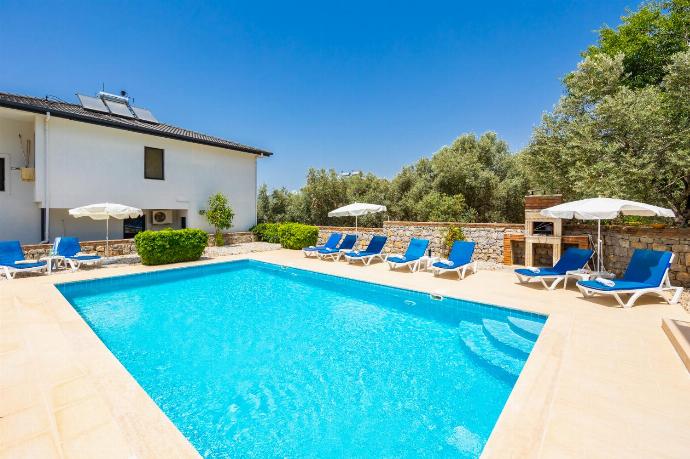 Golden Trio Villa