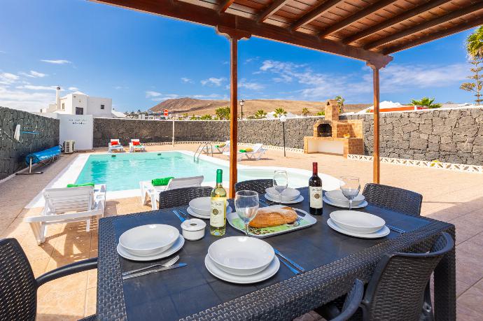  . - Villa Blanca . (Photo Gallery) }}