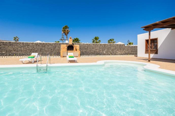 Private pool and terrace . - Villa Blanca . (Photo Gallery) }}