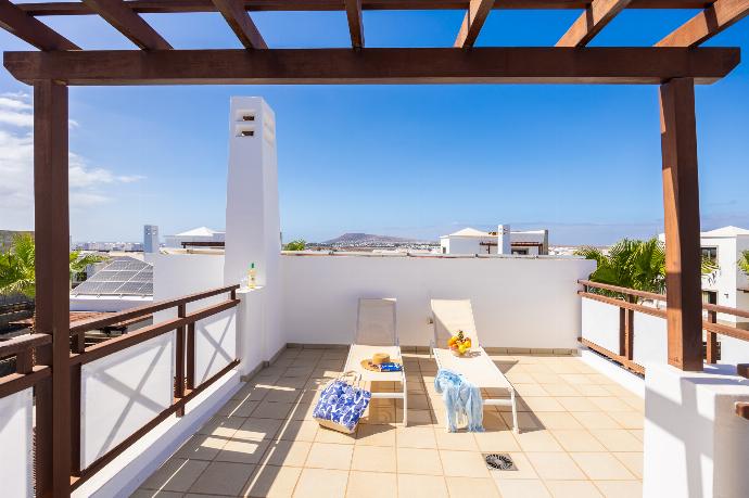  . - Villa Aruba . (Photo Gallery) }}