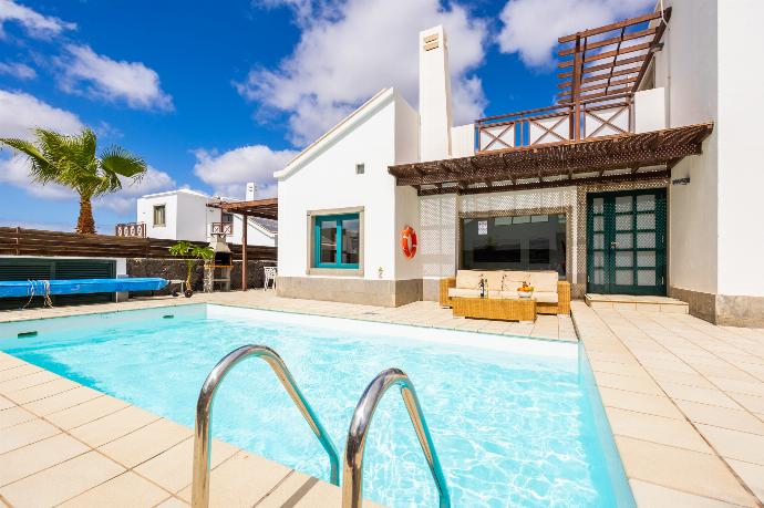 Beautiful villa with private pool and terrace . - Villa Ariel . (Photo Gallery) }}