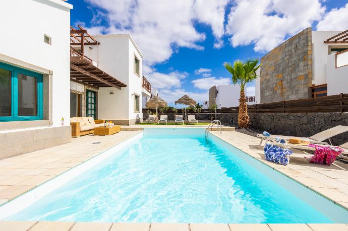 Beautiful villa with private pool and terrace . - Villa Ariel . (Photo Gallery) }}