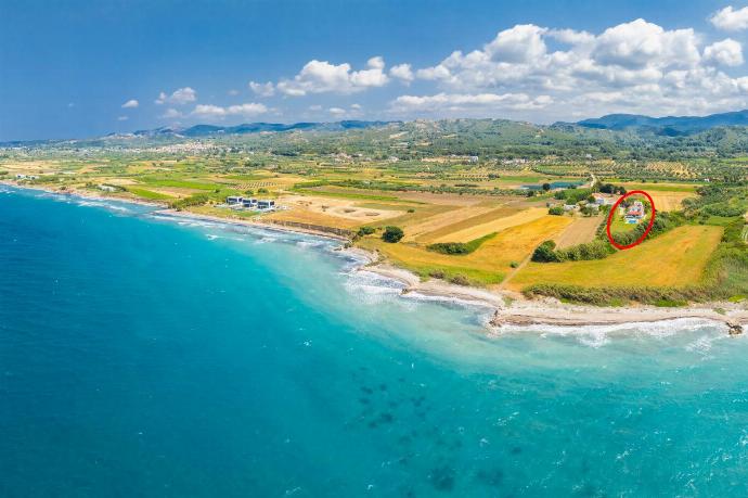 Aerial view showing location of villa . - Villa Sunset . (Photo Gallery) }}