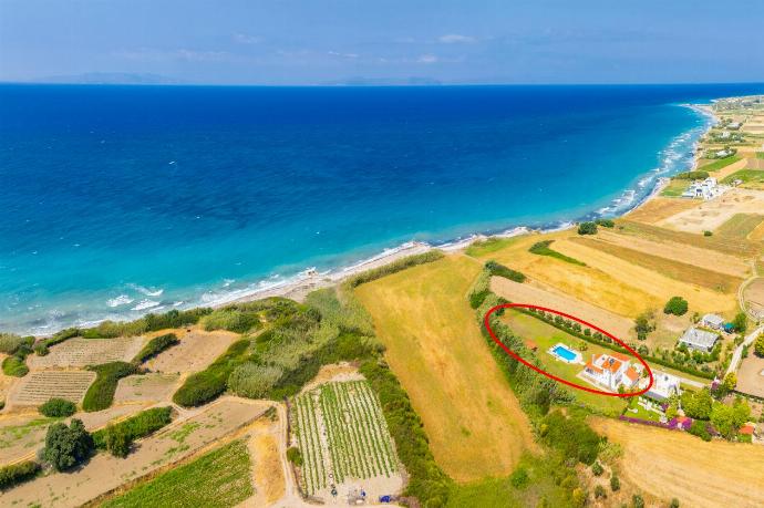Aerial view showing location of villa . - Villa Sunset . (Photo Gallery) }}