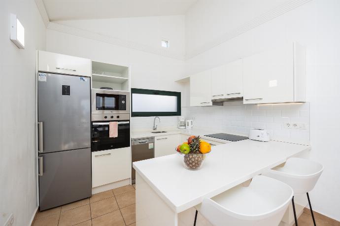 Equipped kitchen . - Villa Dacil . (Photo Gallery) }}