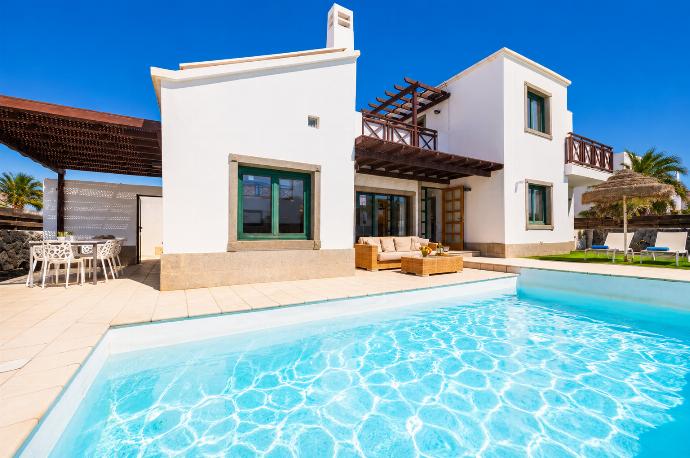 Villa Dacil