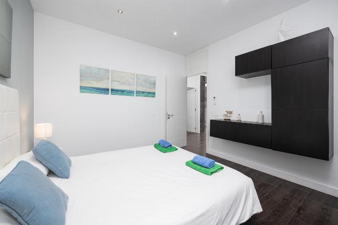 Double bedroom with A/C . - Villa Sal Marina . (Photo Gallery) }}