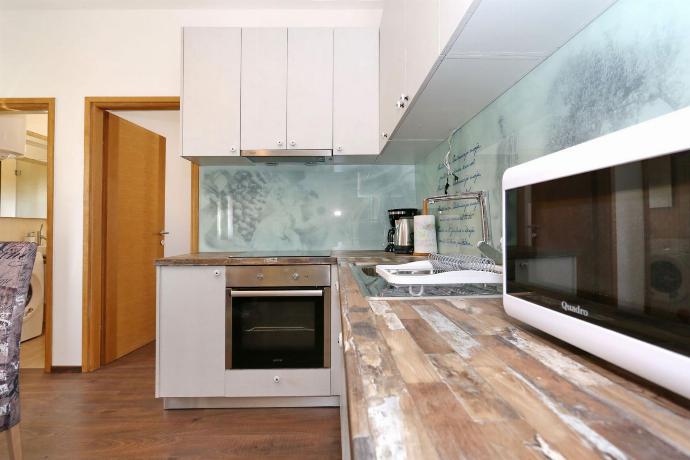 Equipped kitchen . - Villa Tereza . (Photo Gallery) }}