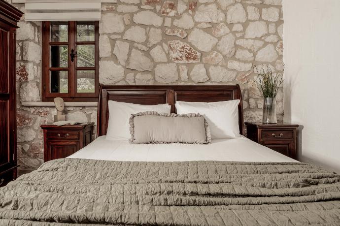 Double bedroom . - Villa Boscheto Tria . (Photo Gallery) }}