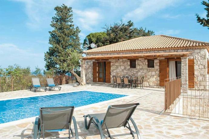 ,Beautiful villa with private pool . - Villa Aloni . (Photo Gallery) }}