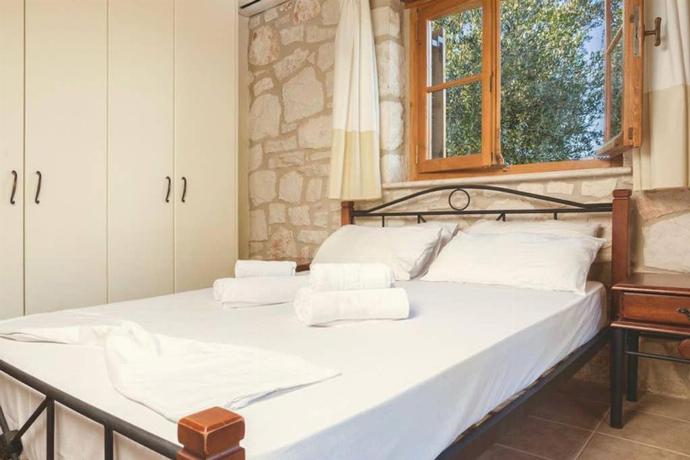 Double bedroom . - Villa Aloni . (Photo Gallery) }}