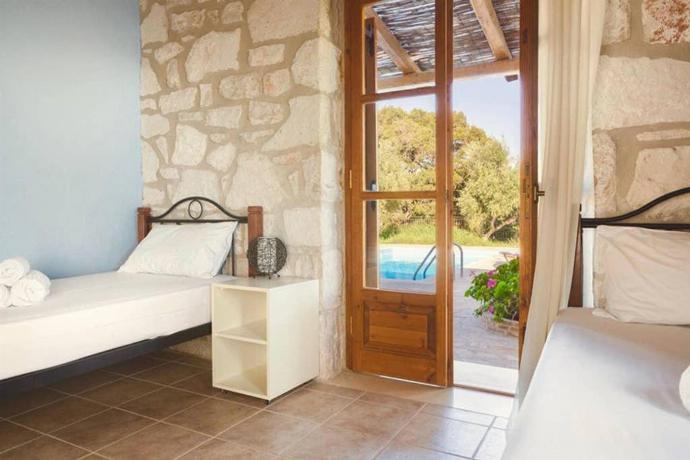 Twin bedroom . - Villa Aloni . (Photo Gallery) }}