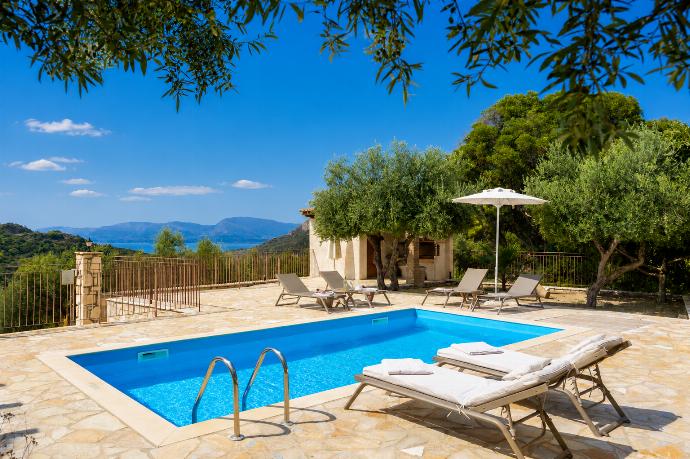 Villa Aloni