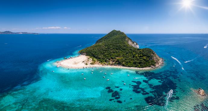  . - Villa Lilly . (Photo Gallery) }}