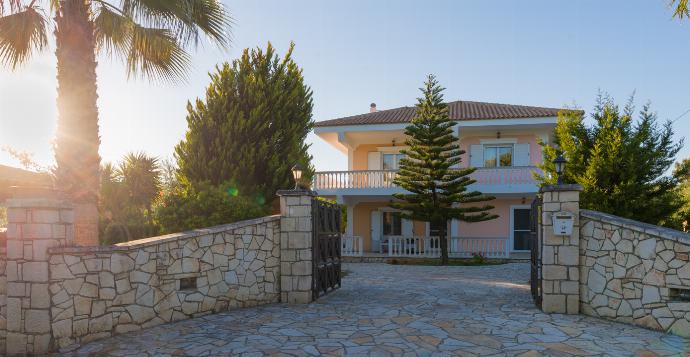 Outdoor area . - Villa Lilly . (Photo Gallery) }}