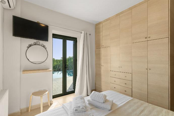  . - Villa Nora . (Photo Gallery) }}
