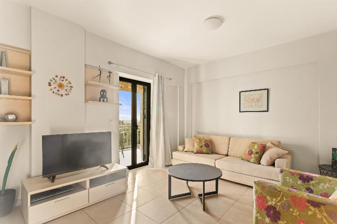  . - Villa Nora . (Photo Gallery) }}