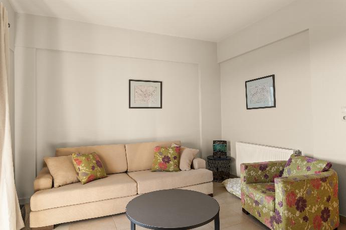  . - Villa Nora . (Photo Gallery) }}
