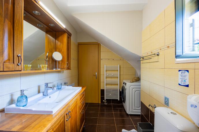  . - Villa Nora . (Photo Gallery) }}