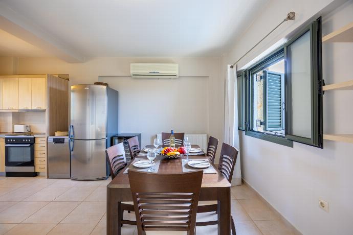  . - Villa Nora . (Photo Gallery) }}