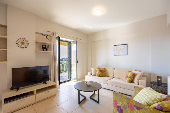  . - Villa Nora . (Photo Gallery) }}