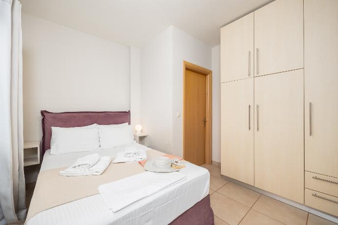 Double bedroom with A/C . - Villa Nora . (Photo Gallery) }}