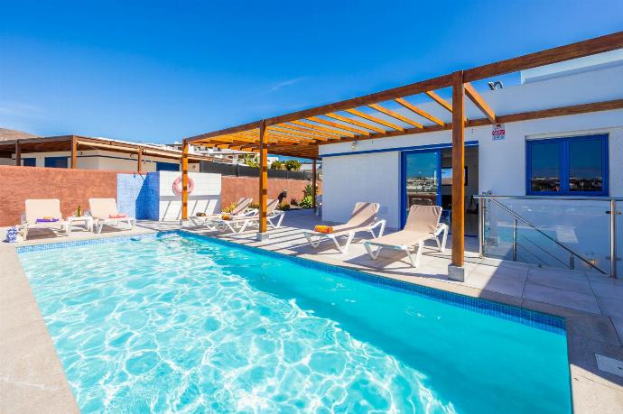 Beautiful villa with private pool and terrace . - Villa Beyond . (Photo Gallery) }}
