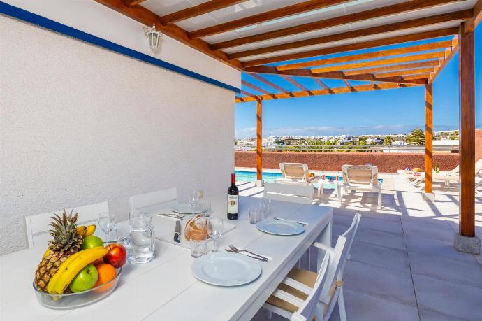 Terrace area . - Villa Beyond . (Photo Gallery) }}