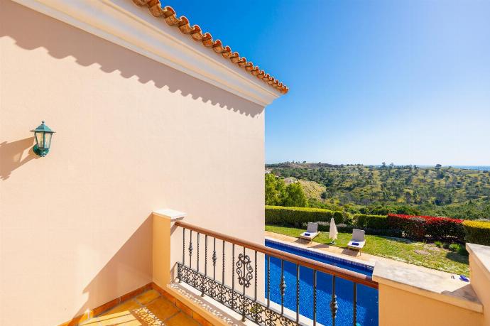 Balcony . - Villa Monte Rei . (Photo Gallery) }}