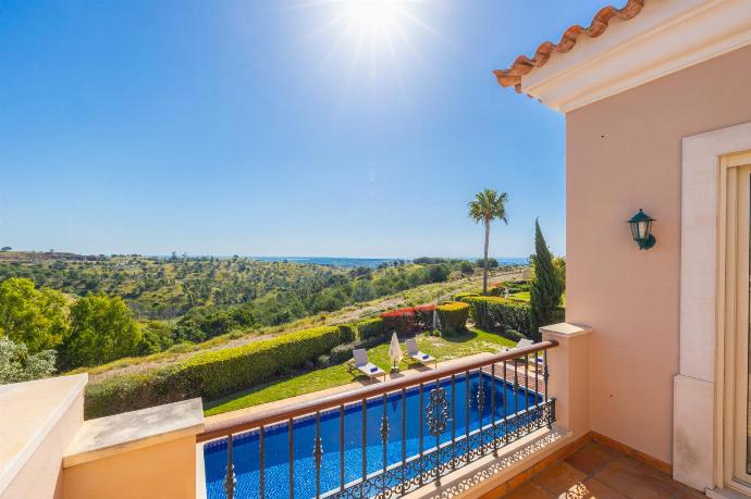 Balcony . - Villa Monte Rei . (Photo Gallery) }}