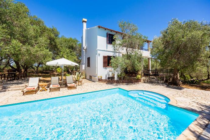 Beautiful villa with private pool, terrace, and garden . - Villa Alkyon . (Photo Gallery) }}