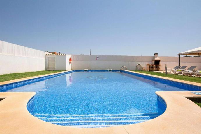 Private pool . - Villa Marlene . (Photo Gallery) }}