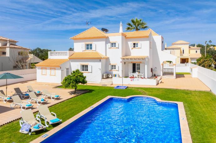 Beautiful villa with private pool and terrace . - Villa Marlene . (Photo Gallery) }}