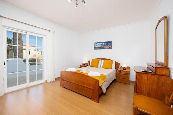 Double bedroom with A/C . - Villa Marlene . (Photo Gallery) }}