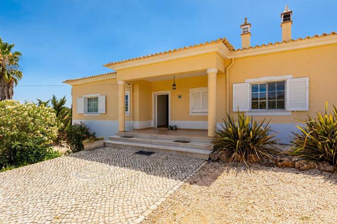  . - Villa Entrecolinas . (Fotogalerie) }}