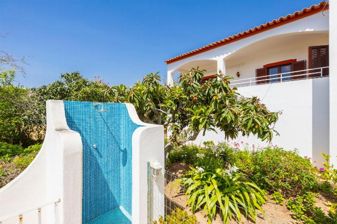 Outdoor shower . - Casa Sao Jose . (Photo Gallery) }}