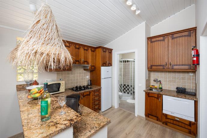 Equipped kitchen . - Villa Irene . (Photo Gallery) }}