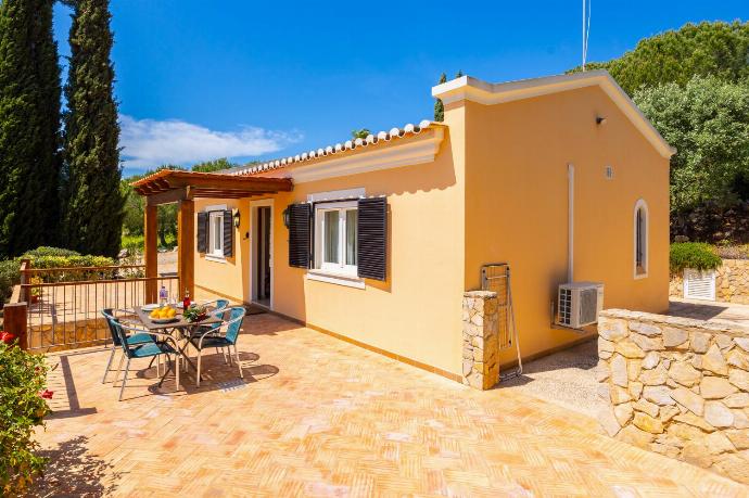 Terrace . - Villa Irene . (Photo Gallery) }}