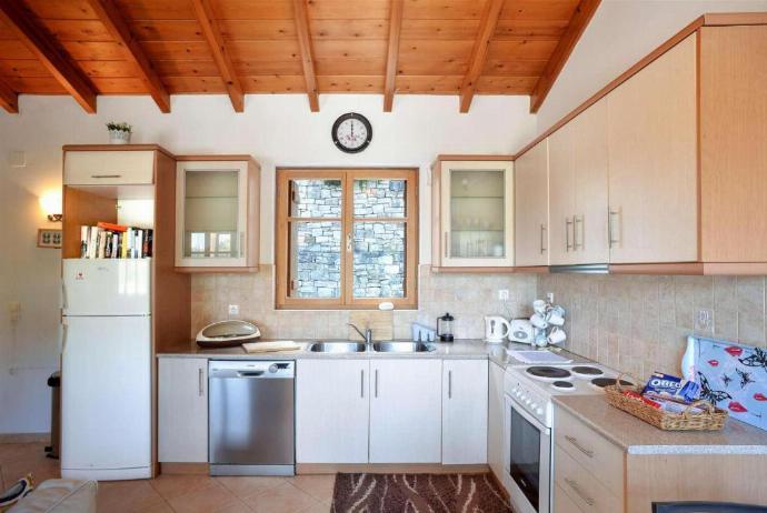 Equipped kitchen . - Villa Levrecchio . (Photo Gallery) }}