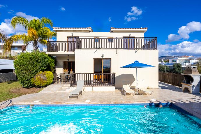 Villa Sunlove