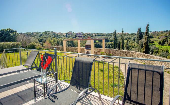  . - Europe Villa Io . (Γκαλερί Φωτογραφιών) }}