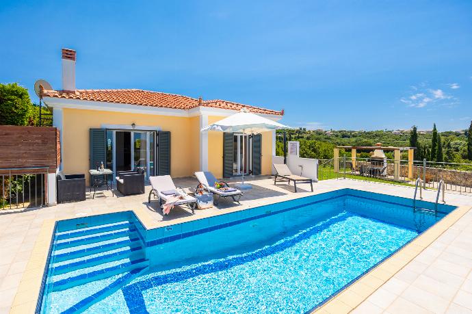Europe Villa Io