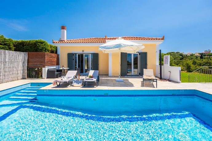 Europe Villa Io