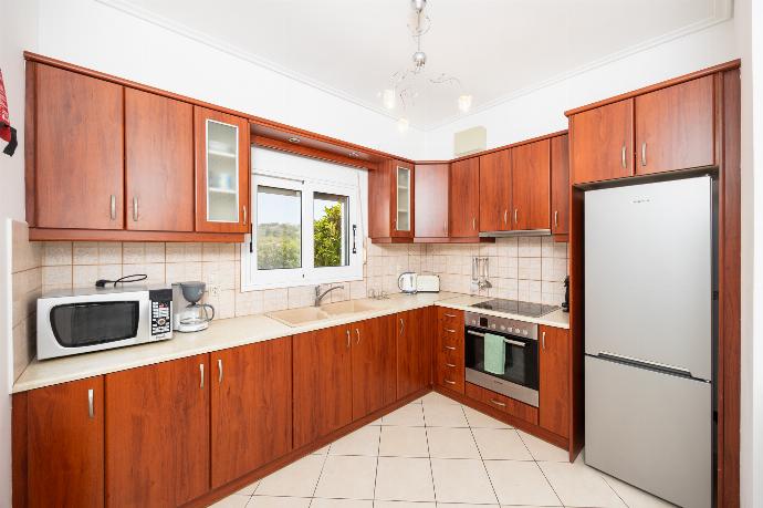 Equipped kitchen . - Europe Villa Io . (Galleria fotografica) }}