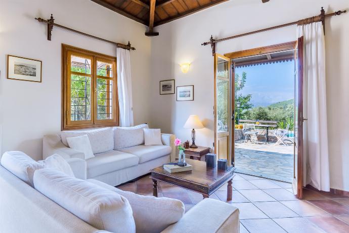  . - Villa Ioanna . (Photo Gallery) }}