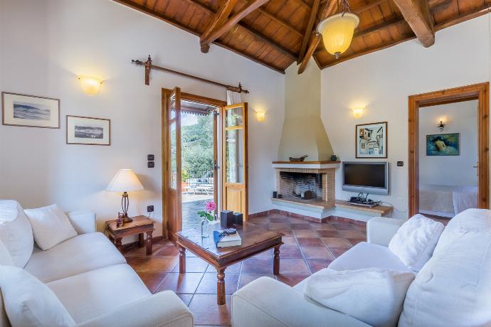  . - Villa Ioanna . (Photo Gallery) }}