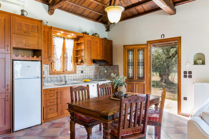  . - Villa Ioanna . (Photo Gallery) }}