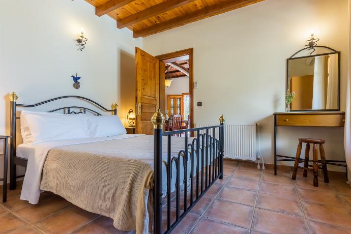  . - Villa Ioanna . (Photo Gallery) }}