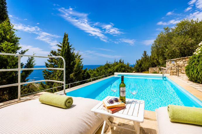 Villa Bougainvillea